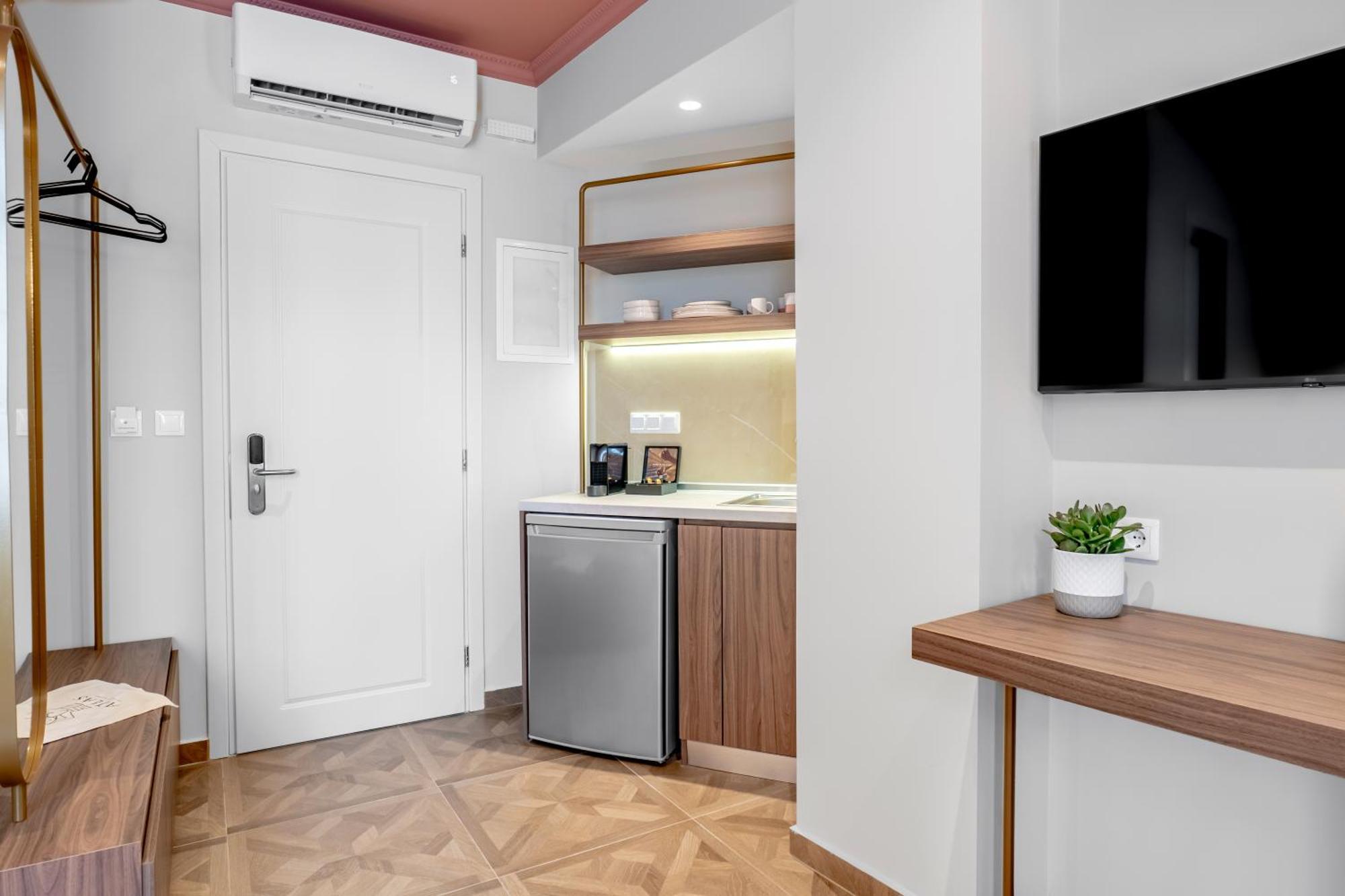Atlas Boutique Suites Kavála ภายนอก รูปภาพ