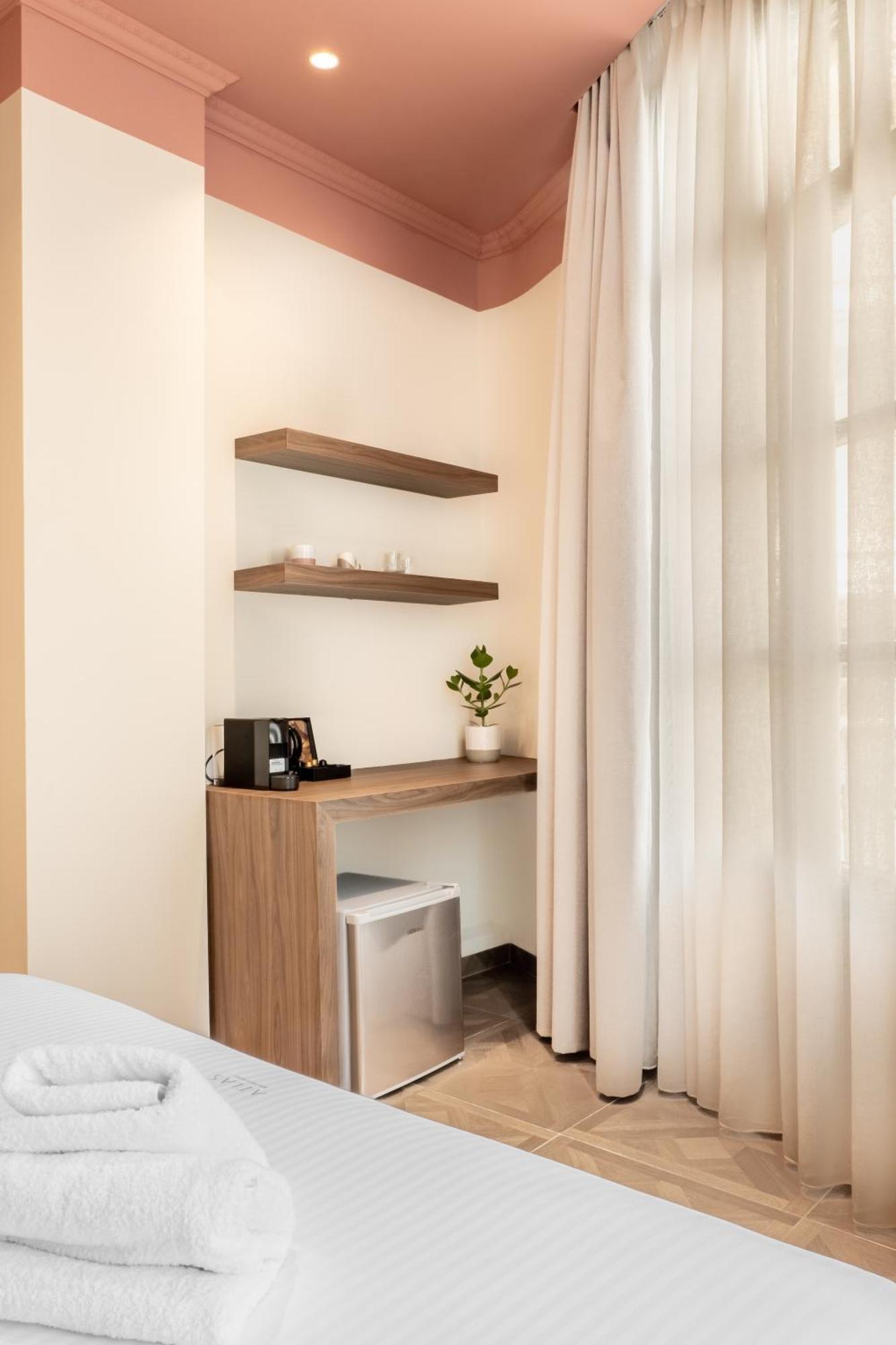 Atlas Boutique Suites Kavála ภายนอก รูปภาพ